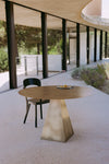 PYRAMID TABLE aus handveredeltem Messing – Ansicht 2