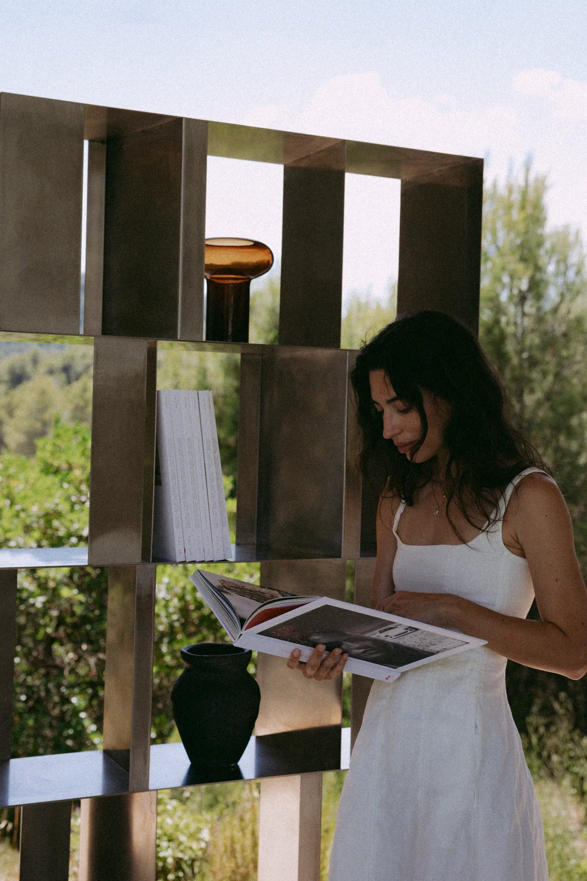 INFINITY BOOKSHELF nello spazio · Storytelling 1