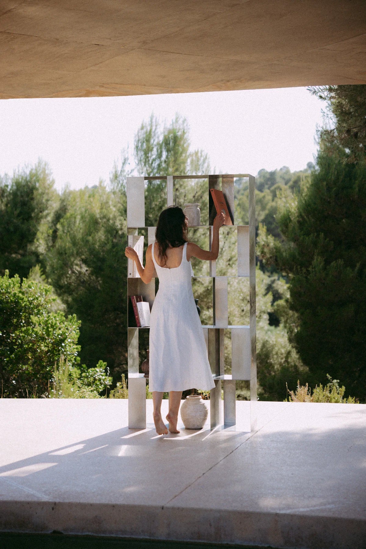 INFINITY BOOKSHELF nello spazio · Storytelling 2